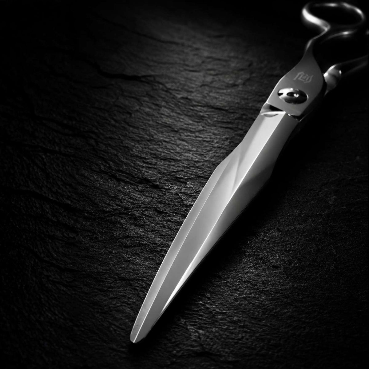 Ichiro Tsurugi Barber Hair Cutting Scissors - sword blade close-up