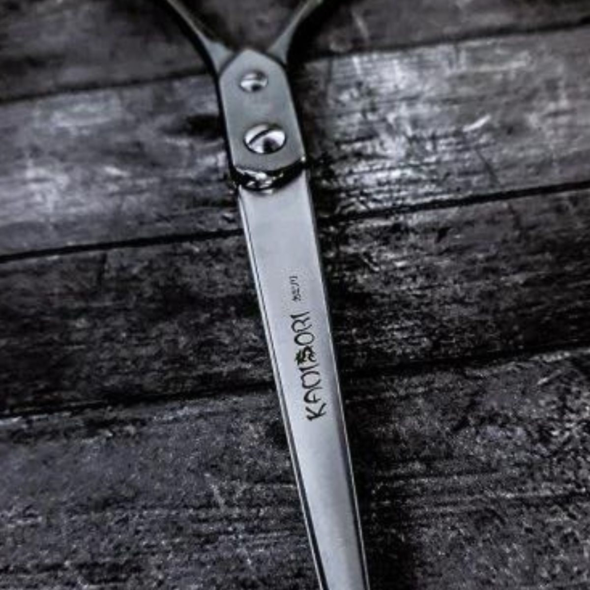 Kamisori Kobura II Hair Cutting Scissors in - Hair Cutting Scissors For Hair Stylists &amp; Barbers