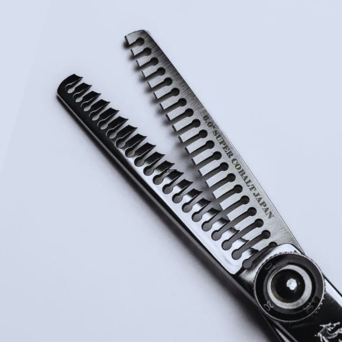 Kamisori Parana II Texturizing Scissors in - Hair Cutting Scissors For Hair Stylists &amp; Barbers