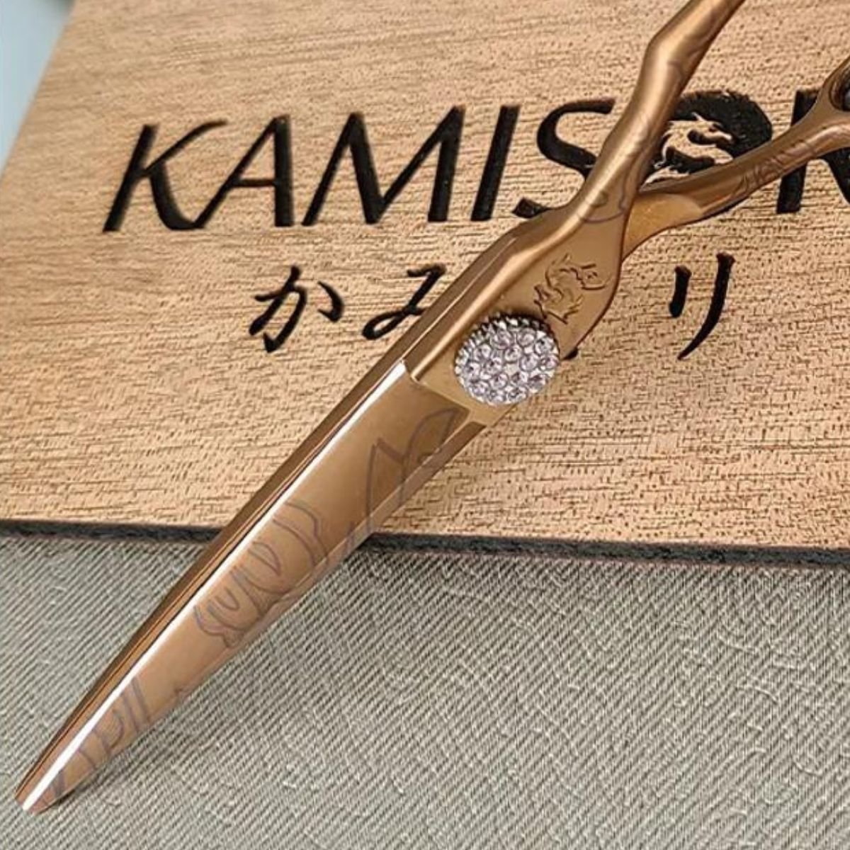 Kamisori Pro Jewel III Hairdressing Scissor Set in - Hair Cutting &amp; Thinning Scissors Set For Hair Stylists &amp; Barbers